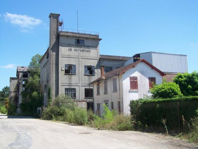 ancienne usine les papeteries à roquefort