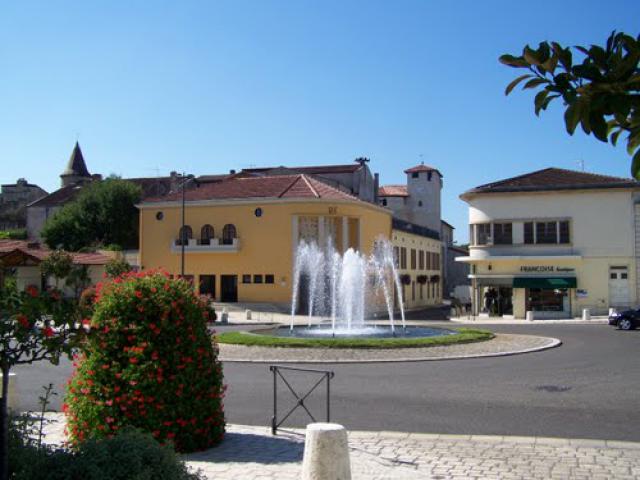 rond-point de ROQUEFORT 40120