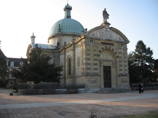 Le berceau de St vincent de paul..l'église