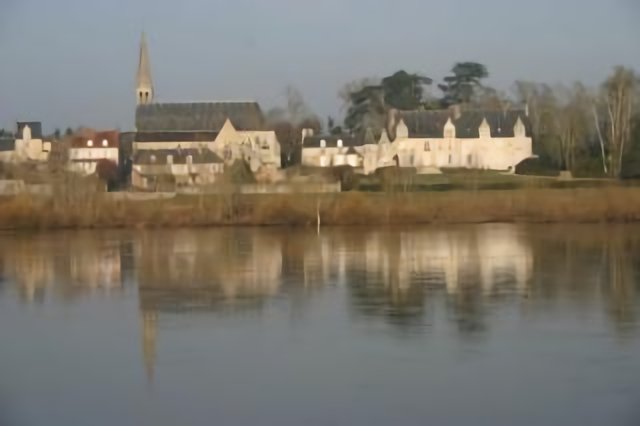 Cour sur Loire