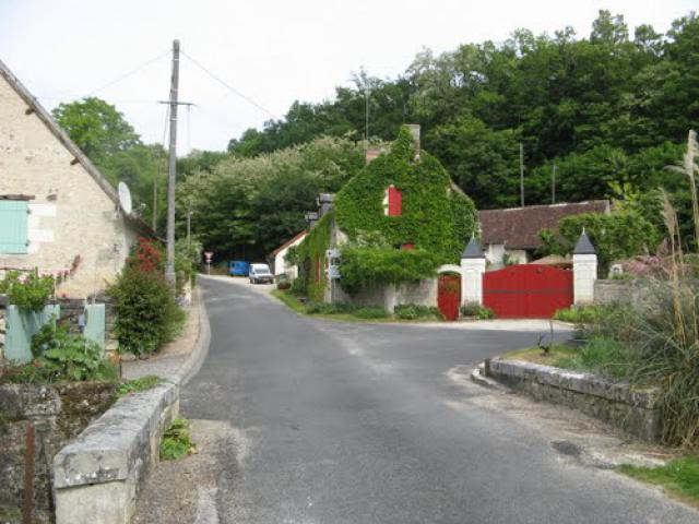 Hameau près du moulin à Saint Georges sur Cher.(Loir et Cher)