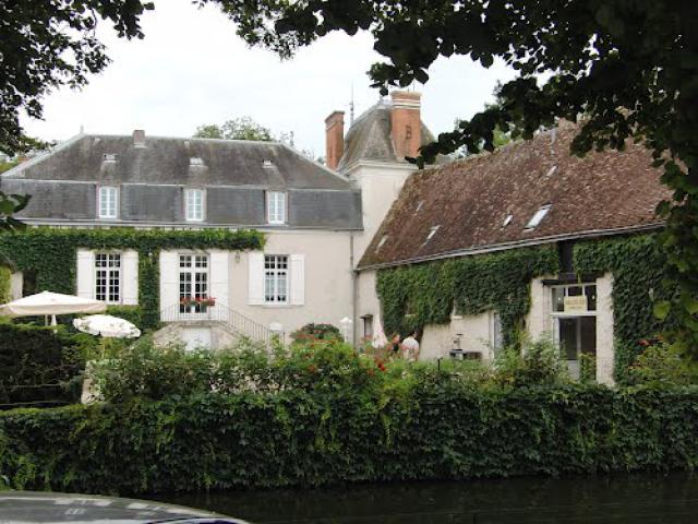 Camping Chateau de la Grenouillere.