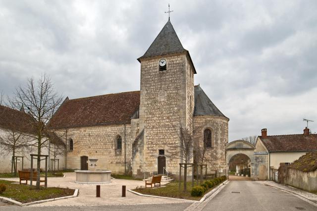 L'église Saint-Martin. Les plus anciennes traces d'une église à Mareuil remontent à 1253, dans une bulle d'Innocent IV. Construite en…
