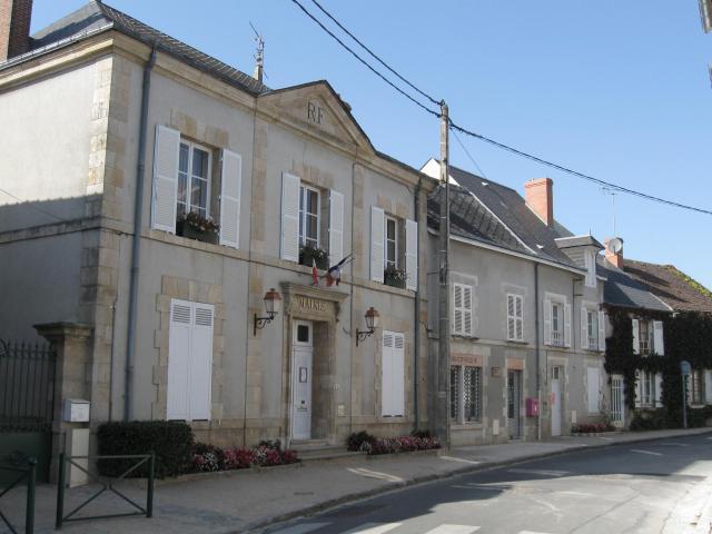 Rue du Bourg, mairie, Bou, Loiret, France