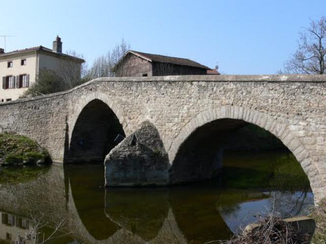 Saint Galmier ~ Pont Gavé (Loire)
