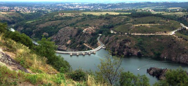 Overview of the Grangent dam (Département of Loire, France), looking downstream. I did it.