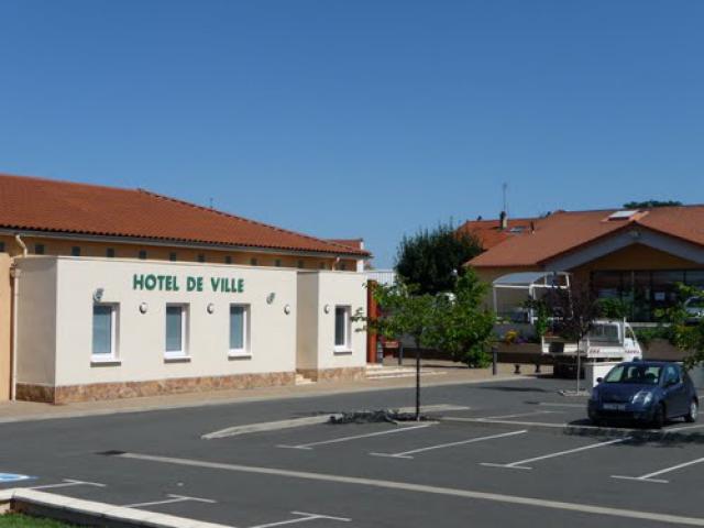 La mairie de St Romain-le-Puy