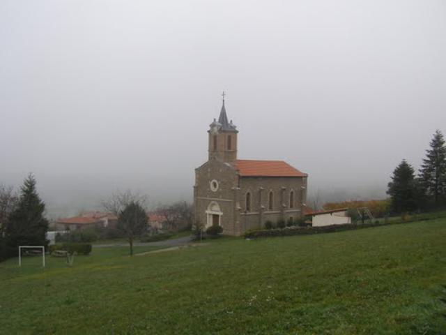Eglise dans le brouillard # Rhône (69) .