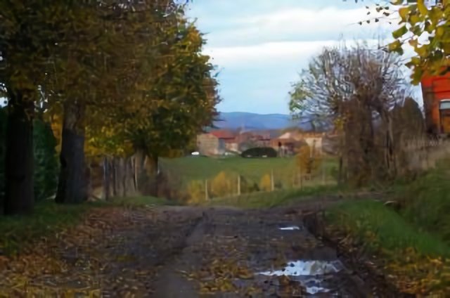 Un chemin passant à la Fenassière