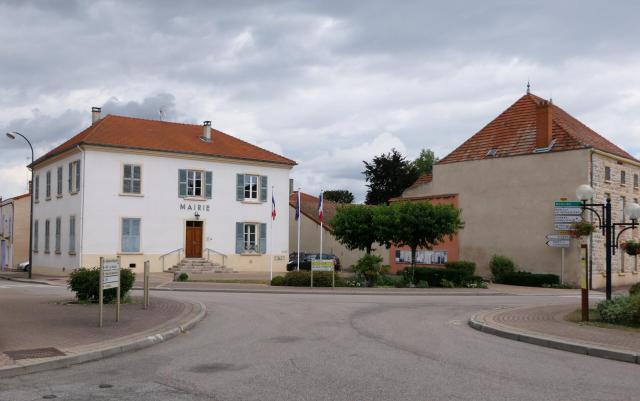 Saint-Germain -Lespinasse Mairie