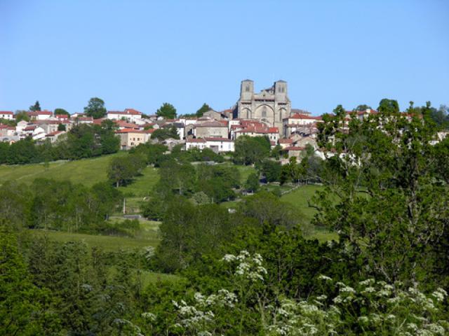 la Chaise-Dieu : le village, vu de l'ouest