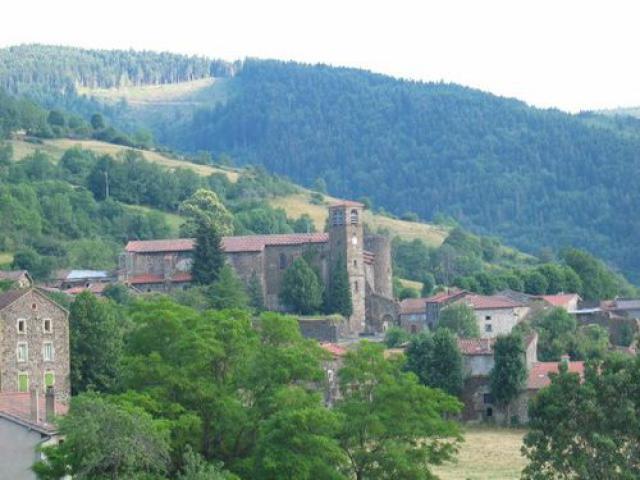 Pébrac Village