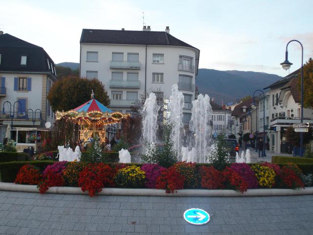 Divonne-les-Bains : fontaine jets d'eau multiples
