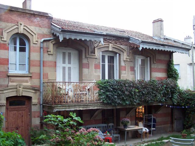 Cet édifice est répertorié dans la base Mérimée, base de données sur le patrimoine architectural français du ministère de la Culture, sous…