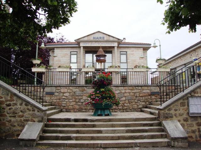 St.Pal-de-Mons (Haute-Loire, Fr) town hall
