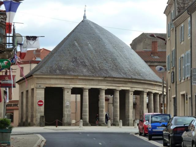 Halle XIXe siècle Lempdes sur Allagnon - Haute-Loire - France