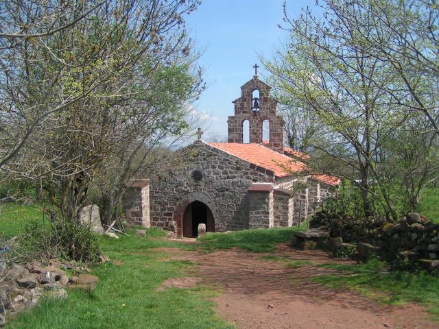 Chapelle Saint-Roch à Montbonnet sur le chemin de saint-Jacques de Compostelle du Puy à Conques