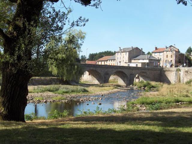 Tence (43) 19 avril 2005. Le Lignon.