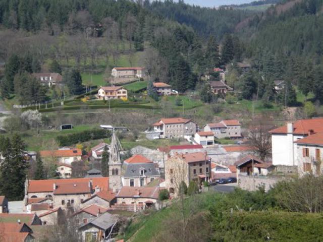 Vue sur Dunières