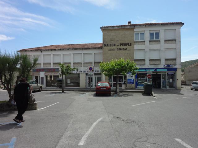 Ce fichier a été téléversé avec Commonist. Maison du peuple de Sainte-Tulle, qui porte le nom d'Ambroise Croizat