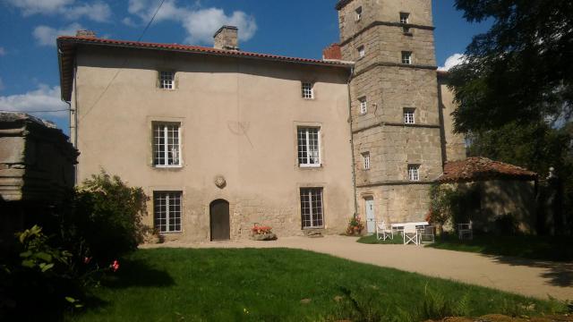 Cet édifice est répertorié dans la base Mérimée, base de données sur le patrimoine architectural français du ministère de la Culture, sous…