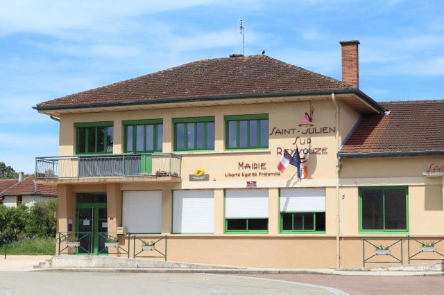Mairie de Saint-Julien-sur-Reyssouze.