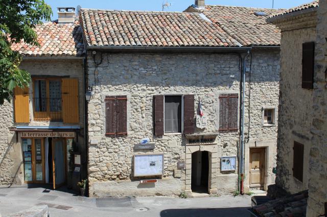 Mairie de Lurs.