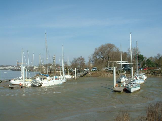 Rezé (France) Port de Trentemoult sur la Loire à marée basse