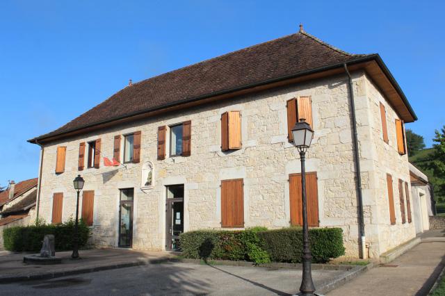 Mairie de Groslée, Groslée-Saint-Benoît.
