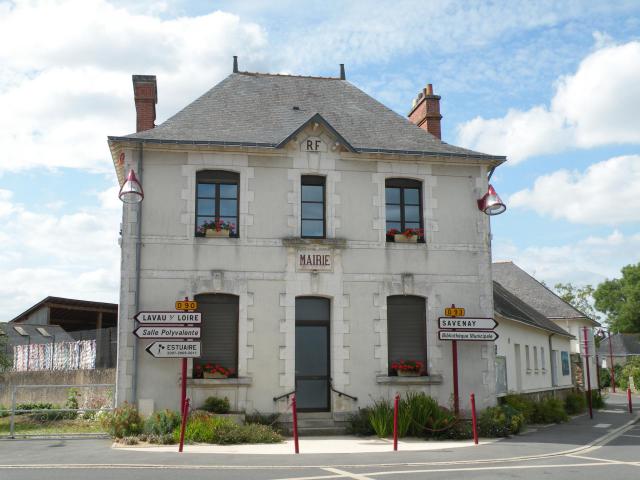 Mairie de Bouée.