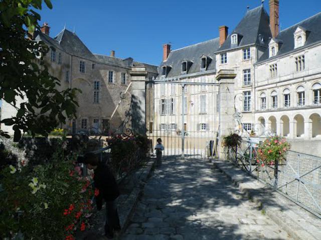 st brisson sur loire facade sud