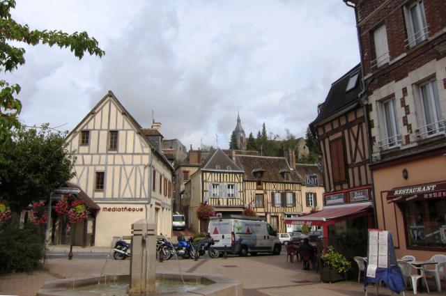 Chateau Renard Centre