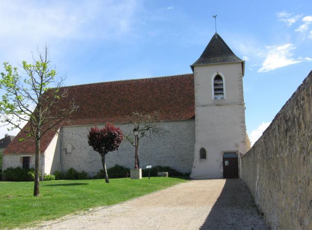 Église Saint-Étienne de Dordives. (Loiret, région Centre-Val de Loire).