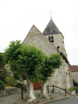 Nevoy : l'église