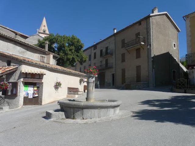 à Vergons, département Alpes-de-Hautes-Provence, France