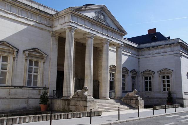 Palais de justice, rue de la Bretonnerie, Orléans, Loiret, France