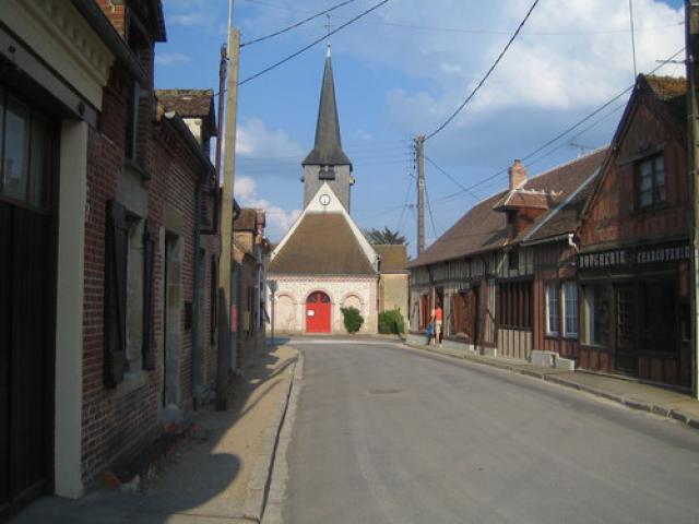 Vannes-sur-Cosson, rue de l'église