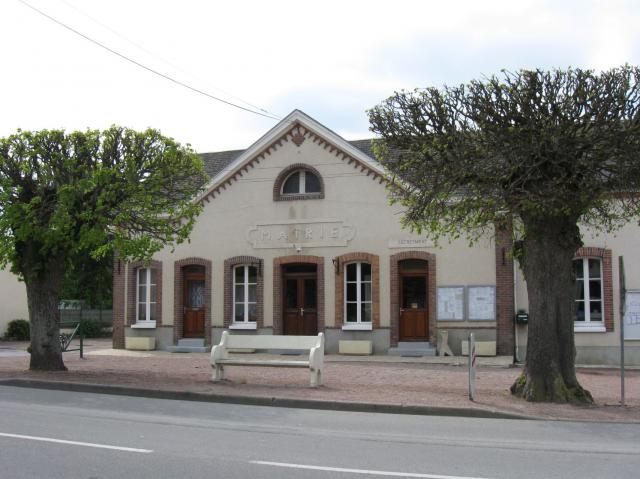 Mairie de Fontenay-sur-Loing (Loiret , région Centre)