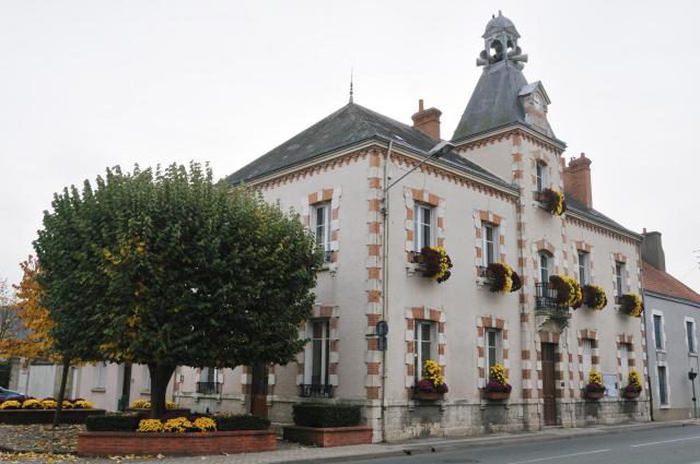 Mairie de Chevilly, Loiret, France