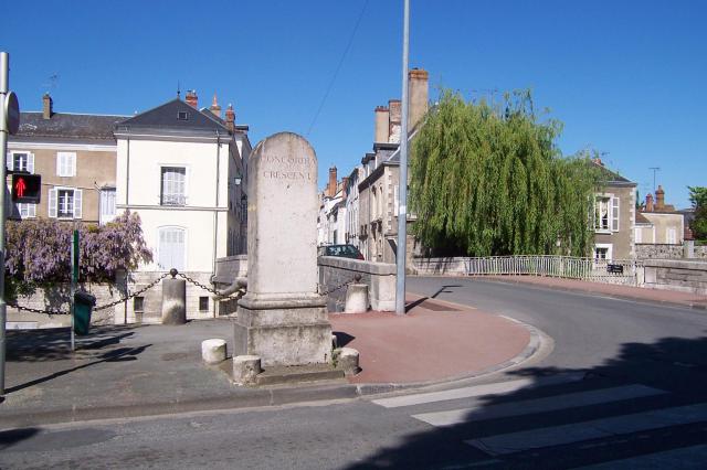 France - Loiret - Montargis - Pont du Loing, qui enjambe le canal de Briare et non le Loing.