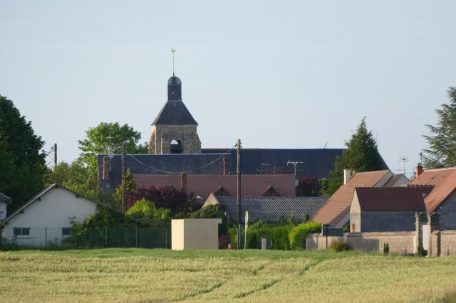 L'église Saint-Pierre-ès-Liens à Greneville-en-Beauce (Loiret, Centre-Val de Loire, France).