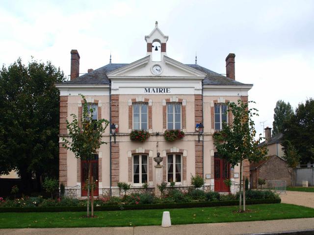 Montcresson (Loiret, France); mairie.