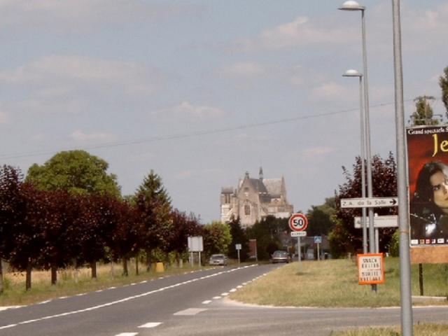 en revenant de Blois return from Blois