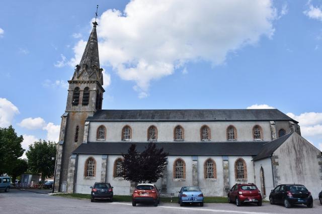Église Saint-Jacques-le-Majeur de Bray-en-Val (45).