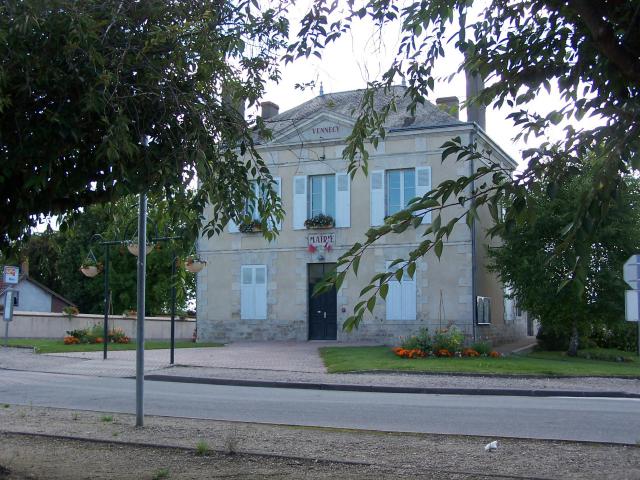 City hall of VENNECY