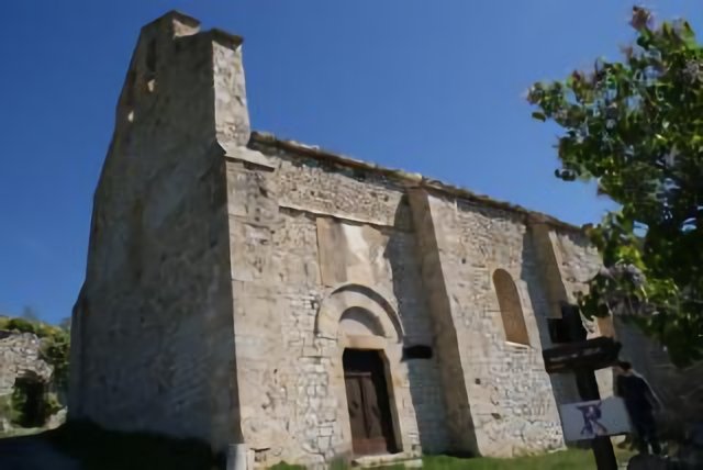 Vieux Noyers - La Chapelle