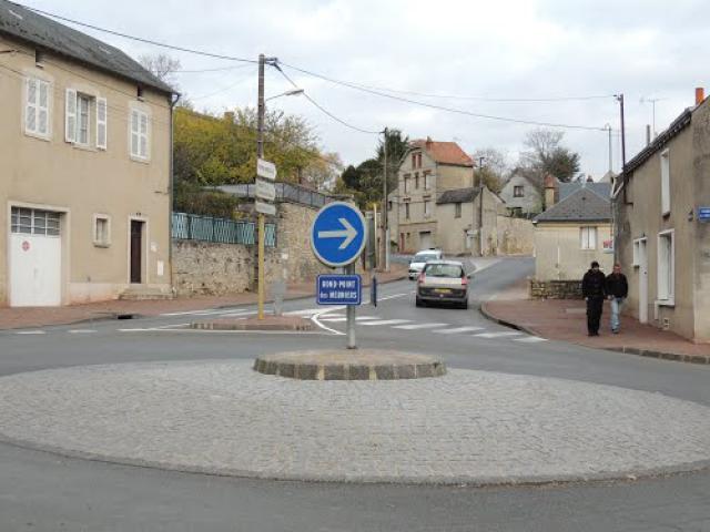 Pithiviers, rond-point des meuniers