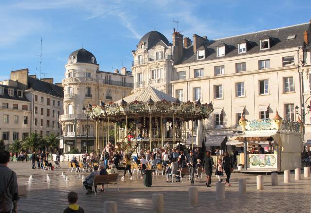 Place du Martroi, Orléans, France