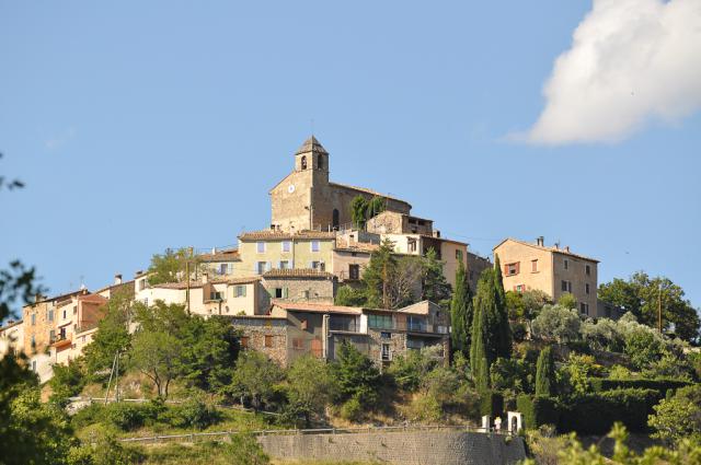 Castellet-lès-Sausses, le village