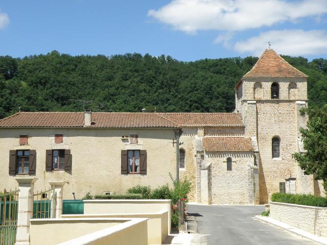 Pescadoires, village et commune situés dans le sud-ouest du département du Lot (région Midi-Pyrénées, France), sur la rive gauche de la…